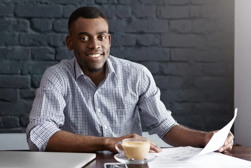 Les 3 documents magiques pour démarrer ton business en toute légalité à Abidjan